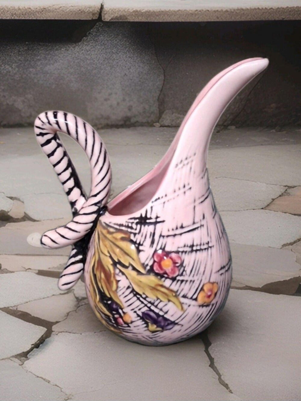 Vintage Hull Pottery Blossom Flite 9" T3 Pitcher 1955 Pink Interior